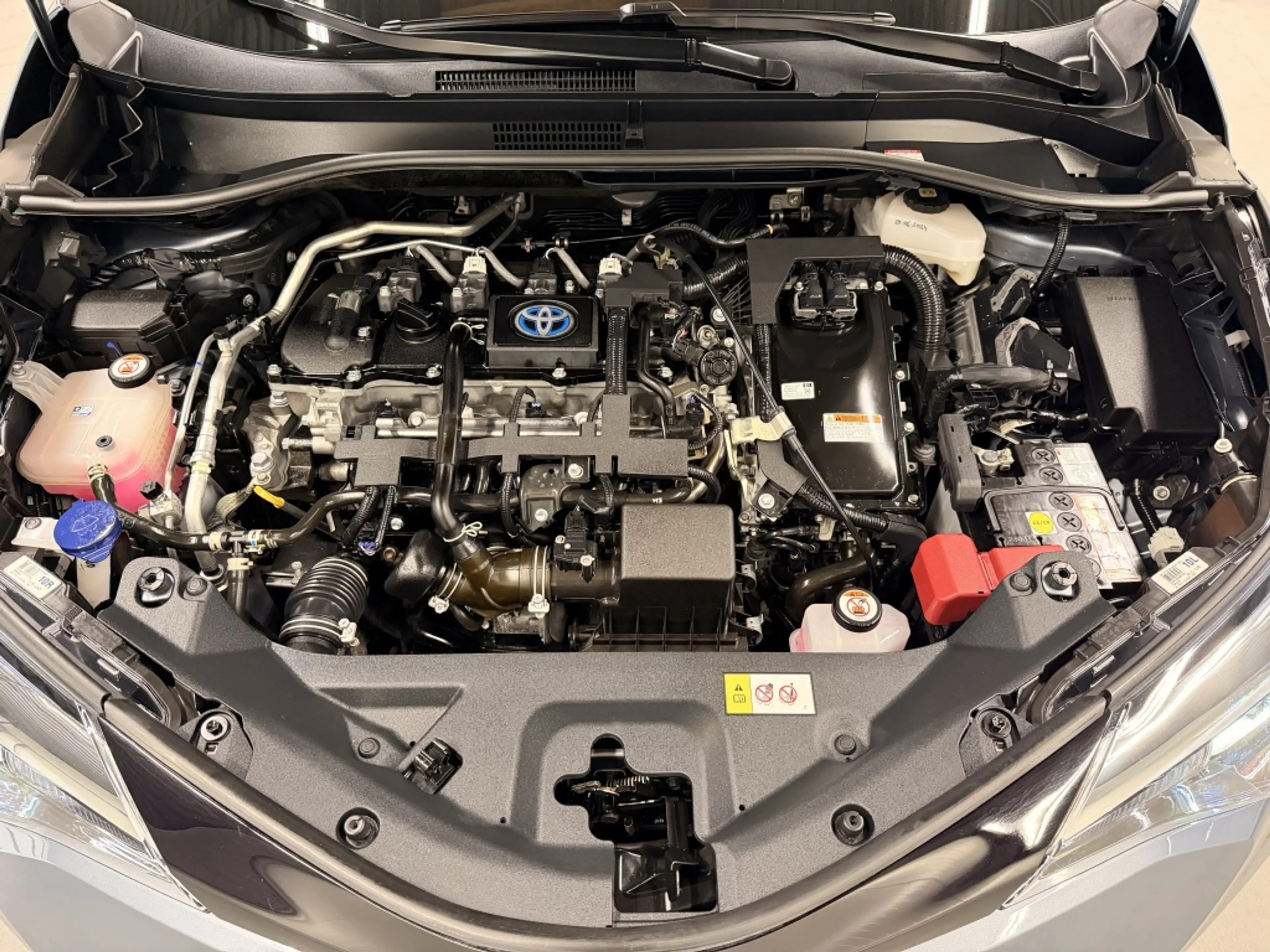 Toyota C-HR 1.8 Hybrid Dynamic | camera | Navigatie | — photo 40