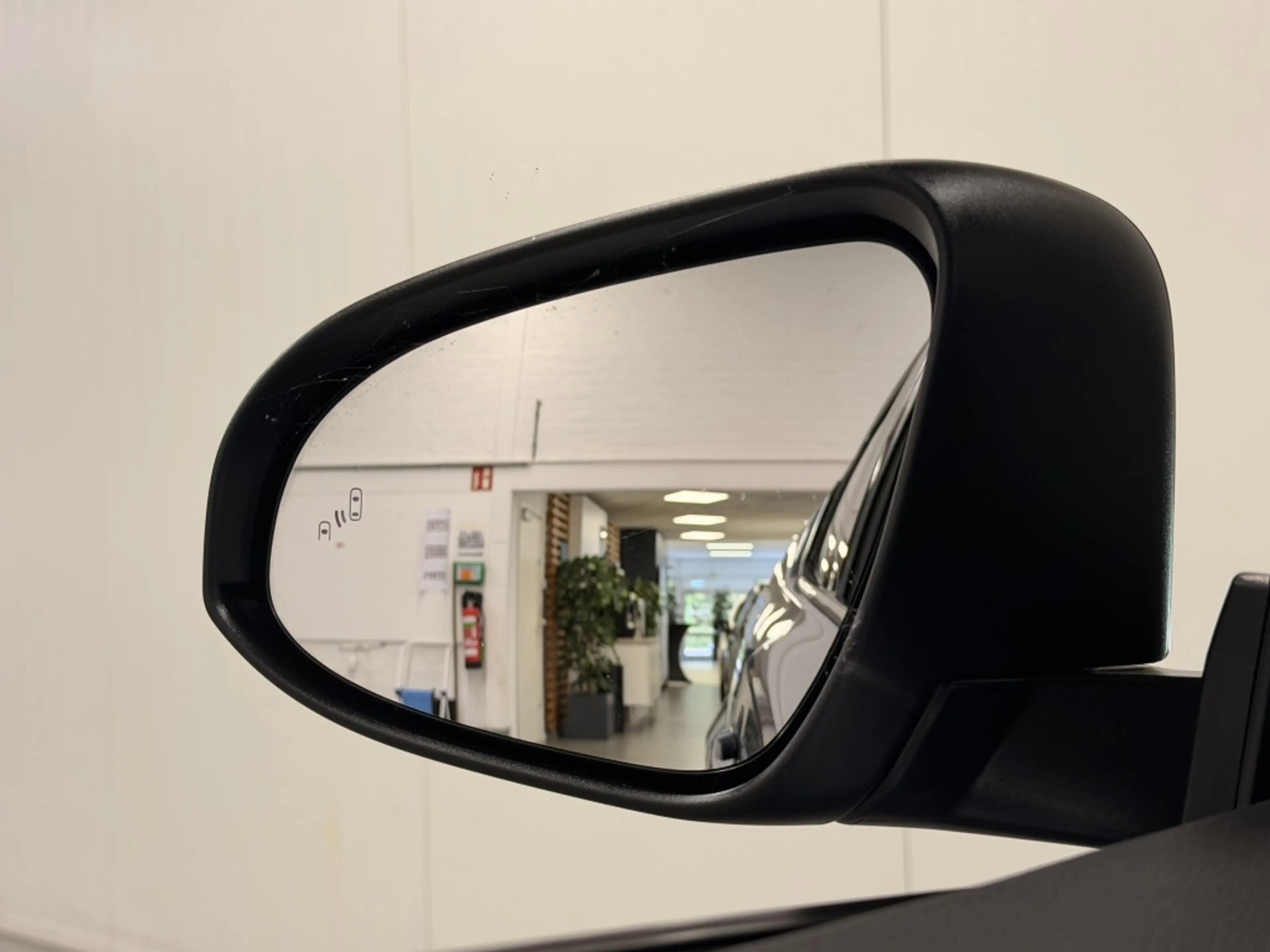 Toyota C-HR 1.8 Hybrid Dynamic | camera | Navigatie | — photo 39