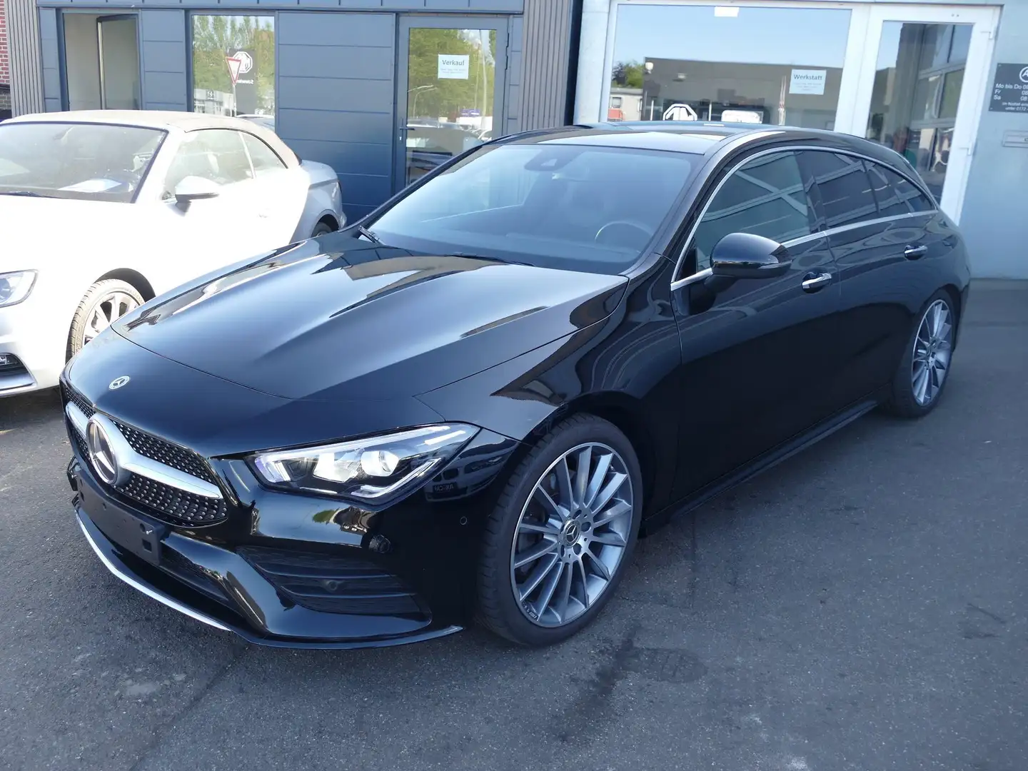 Mercedes-Benz CLA 250 Shooting Brake 7G-DCT LED Navi Einparkhilfe Panora Nero - 1