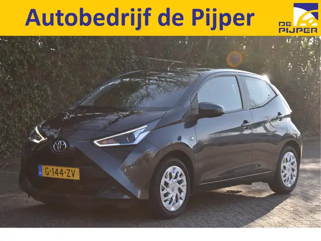 Toyota Aygo 1.0 VVT-i x-play | NL-Auto | Afn.trekhaak | Caplay