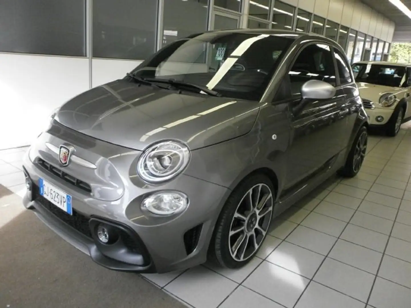 Abarth 595 Turismo 595 2016 1.4 t-jet Turismo 165cv Grau - 1