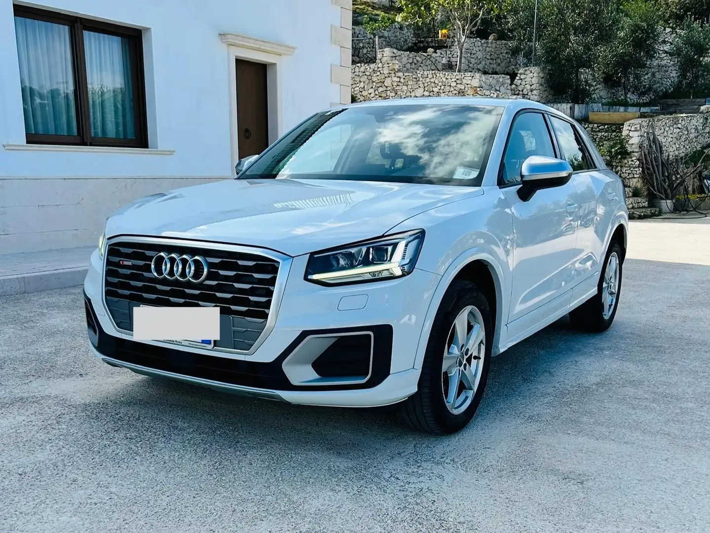 Audi Q2 Q2 1.6 tdi Design Weiß - 2