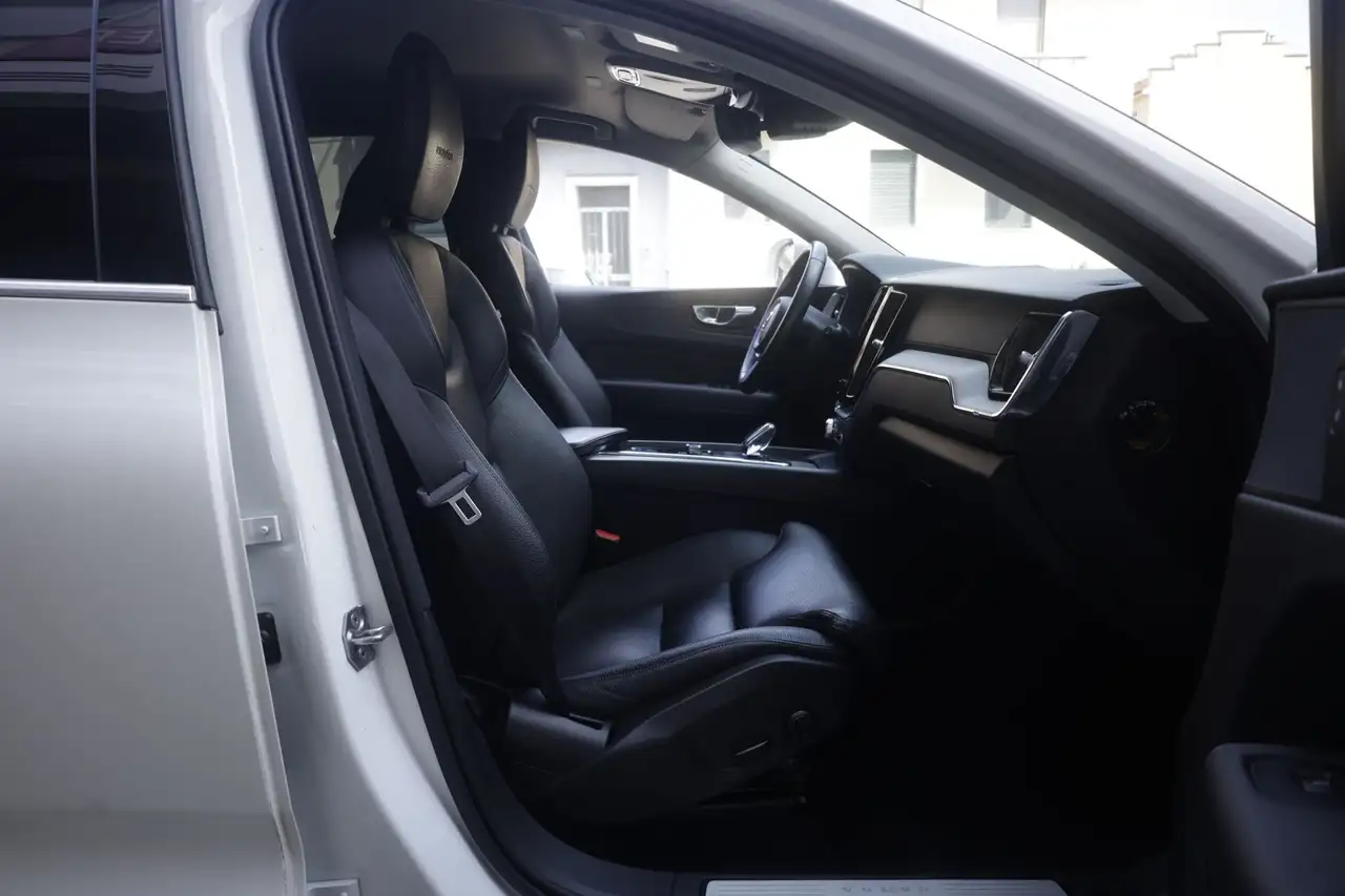 Volvo XC60 D4 AWD Geartronic Inscription Unicoproprietario, миниатюра 10