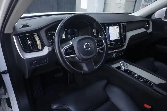Volvo XC60 view 14