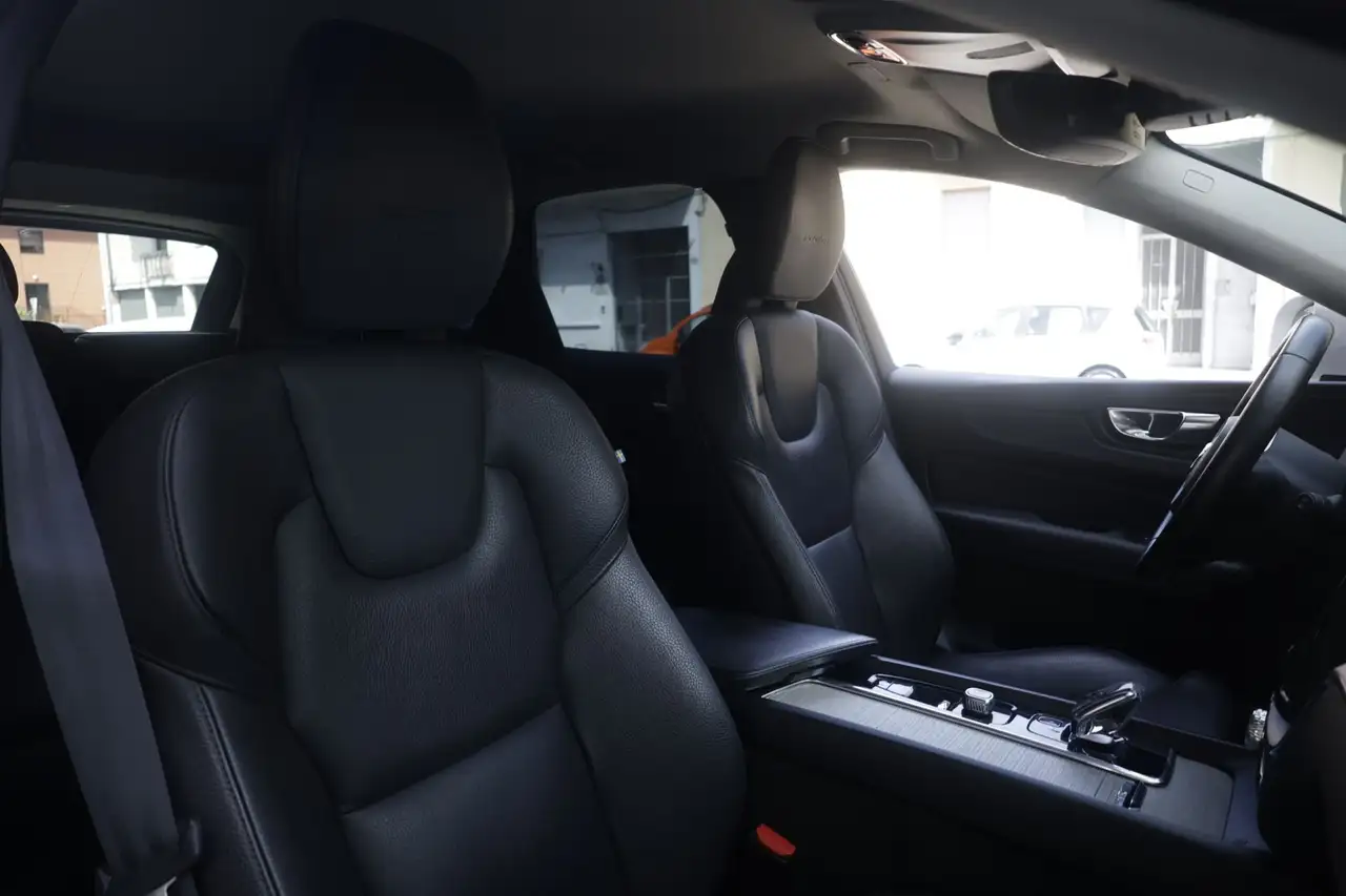 Volvo XC60 D4 AWD Geartronic Inscription Unicoproprietario, миниатюра 6