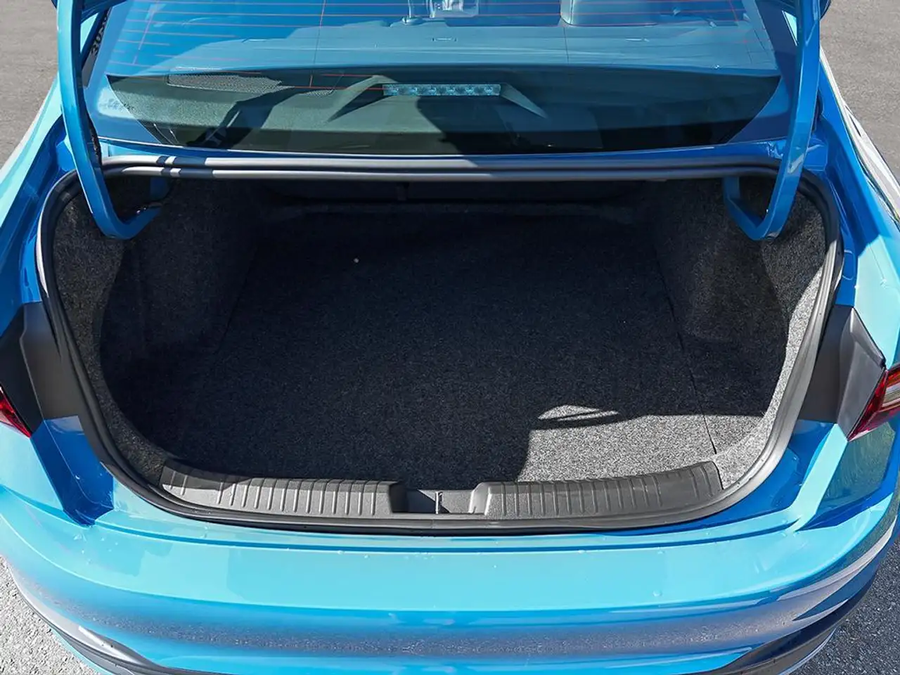 Volkswagen Jetta снимка Volkswagen Jetta