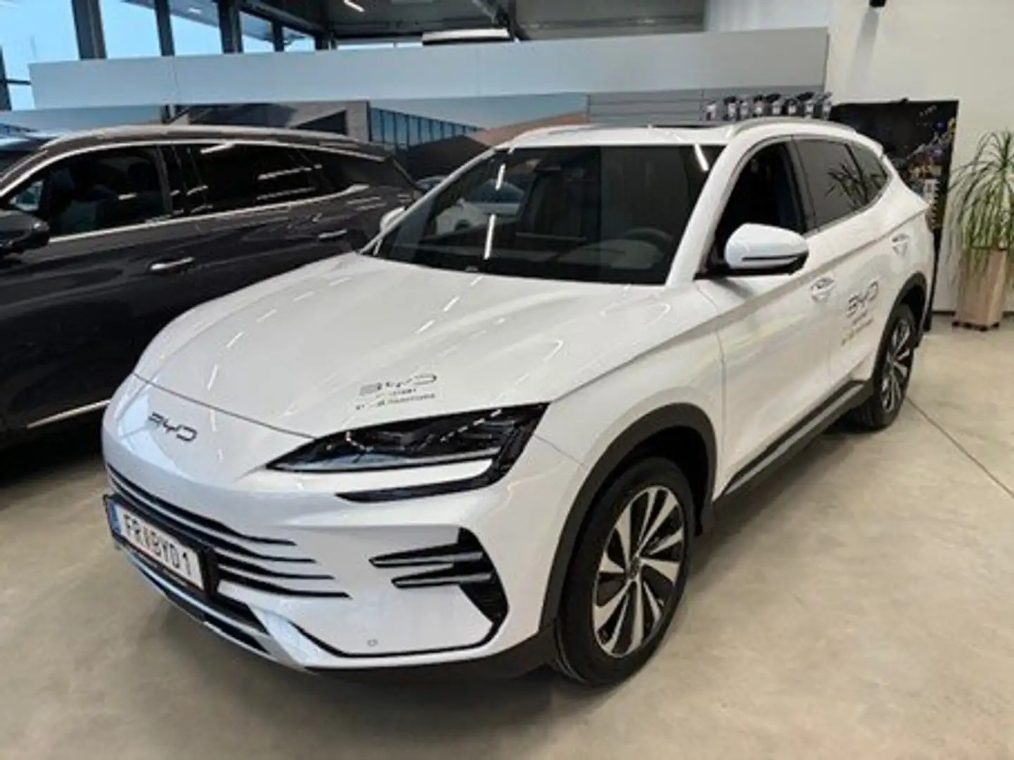 BYD Seal U DM-i Comfort Weiß - 1