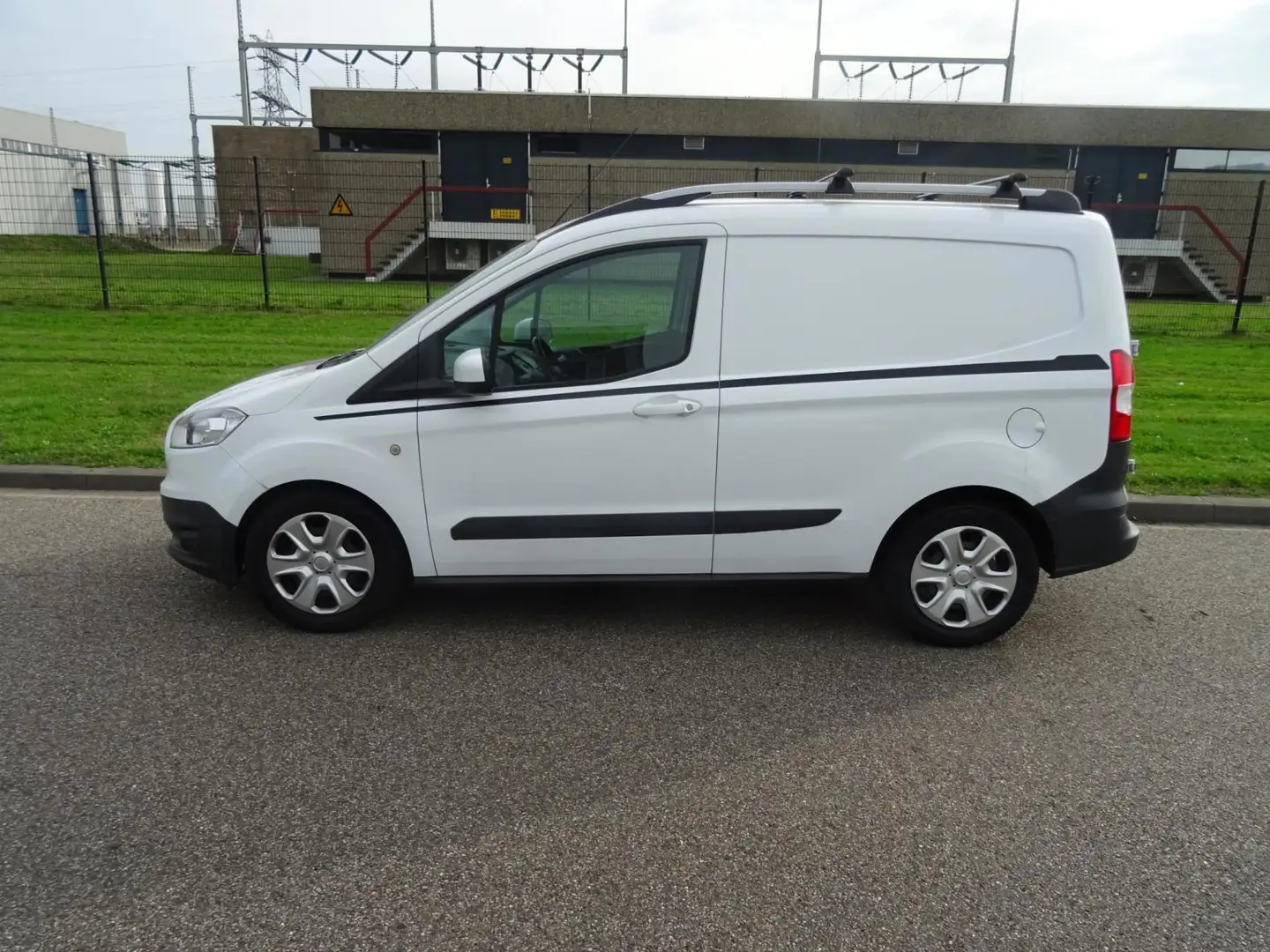 Ford Transit Courier 1.5 TDCI Trend Wit - 2