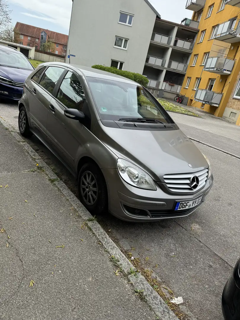 Mercedes-Benz B 170 - 1