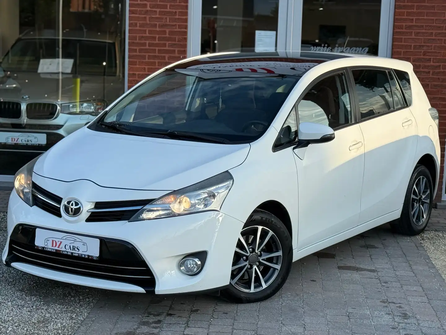 Toyota Verso 2.0D 124PK |✅NAVI | CAMERA | 7 ZIT | PANO DAK | Blanc - 2