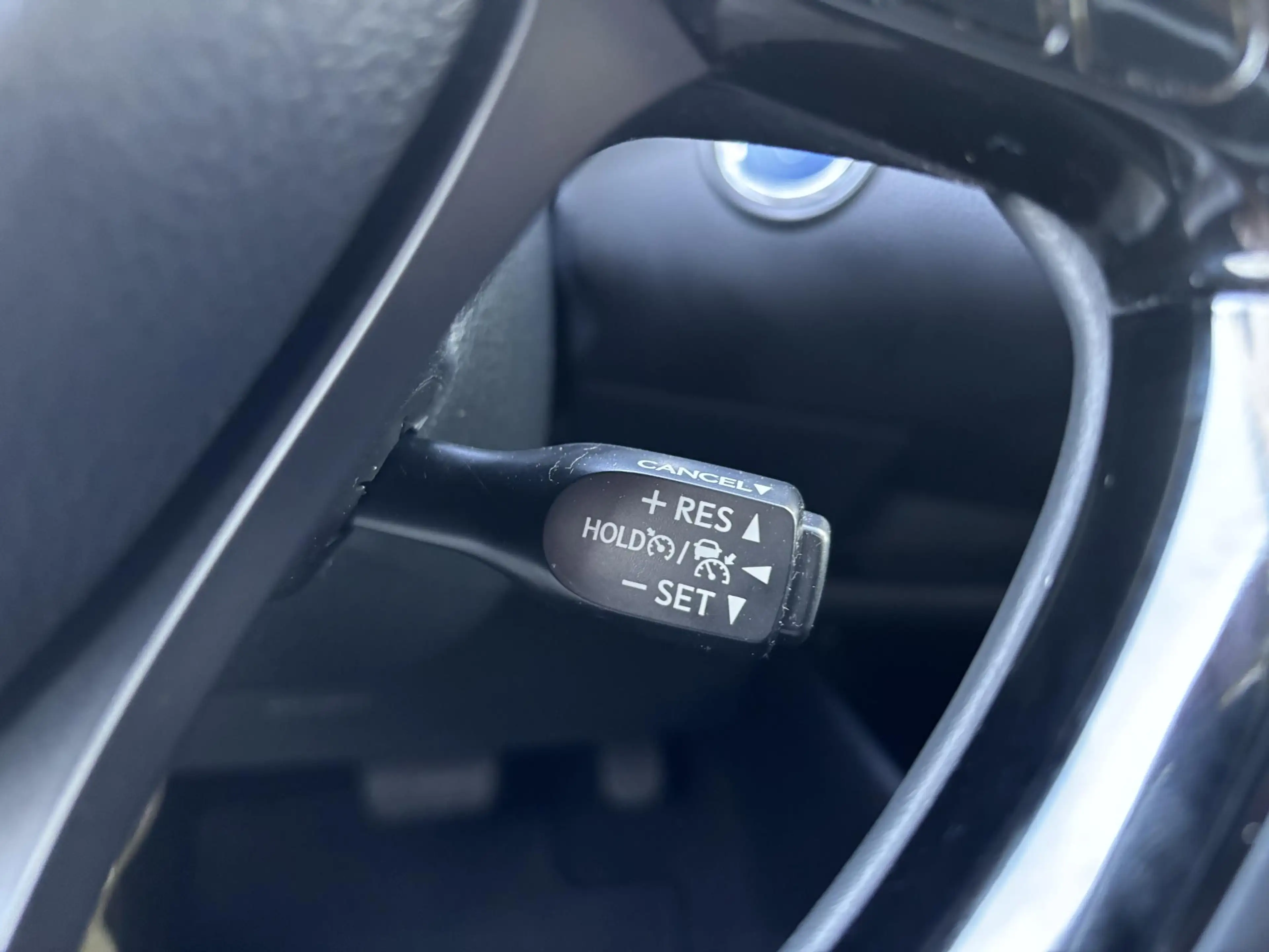 Toyota C-HR 1.8 Hybrid Dynamic l Apple Carplay/Android Auto l — photo 26