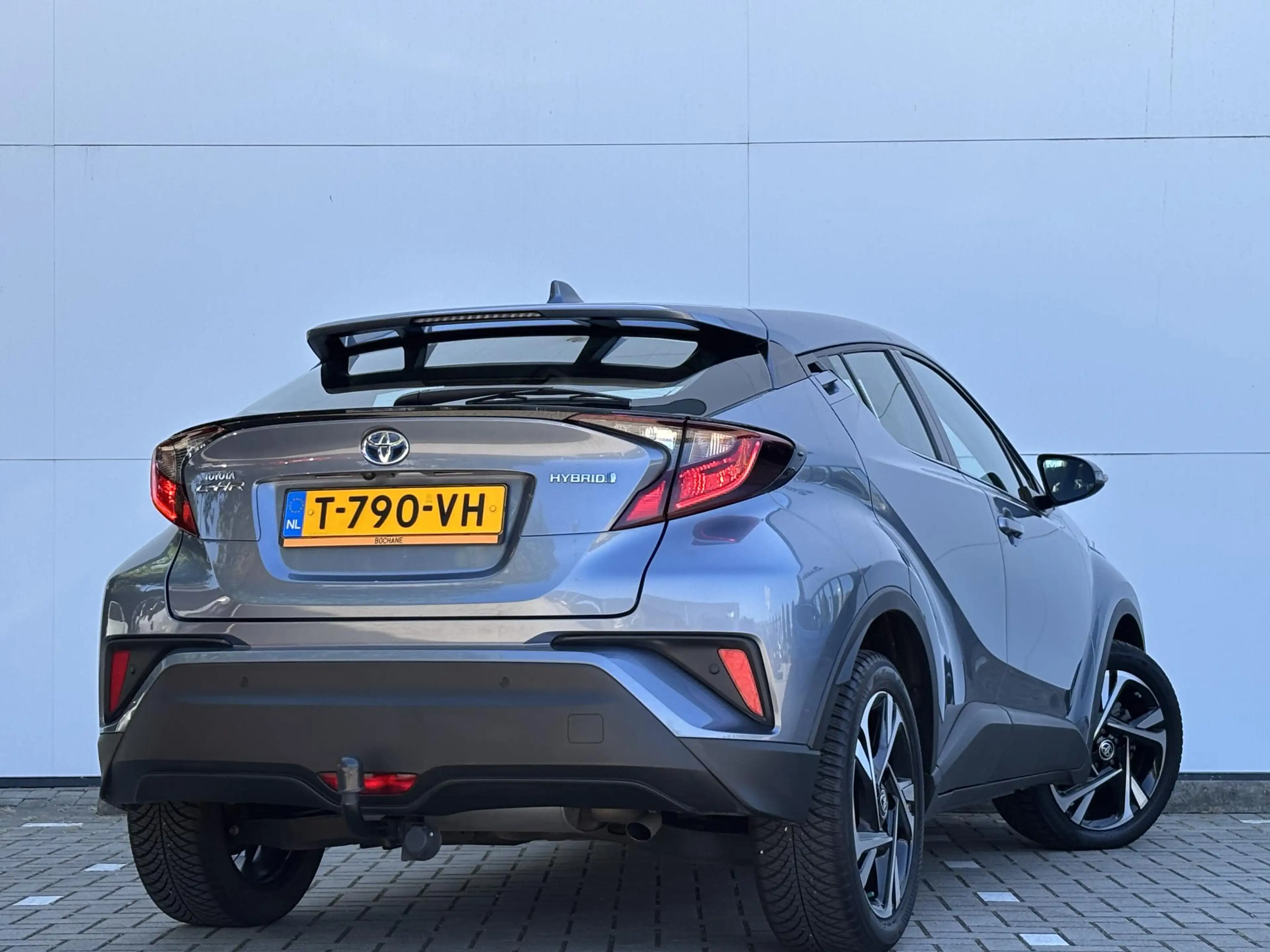 Toyota C-HR 1.8 Hybrid Dynamic l Apple Carplay/Android Auto l — photo 2
