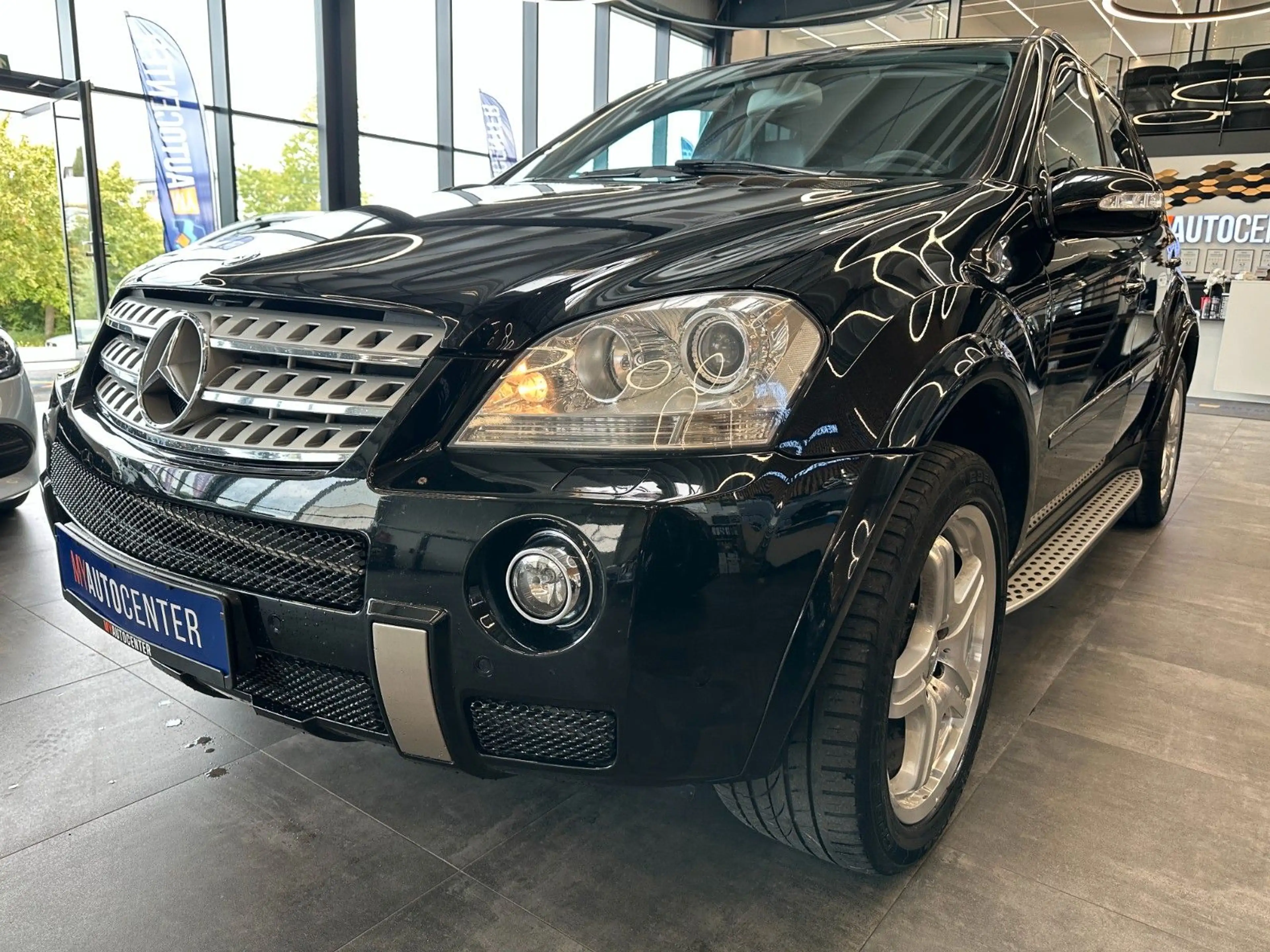 Mercedes-Benz ML 320 *KEYLESS*HARMANKARDON*AMG*TEMPO*NAV* — photo 4