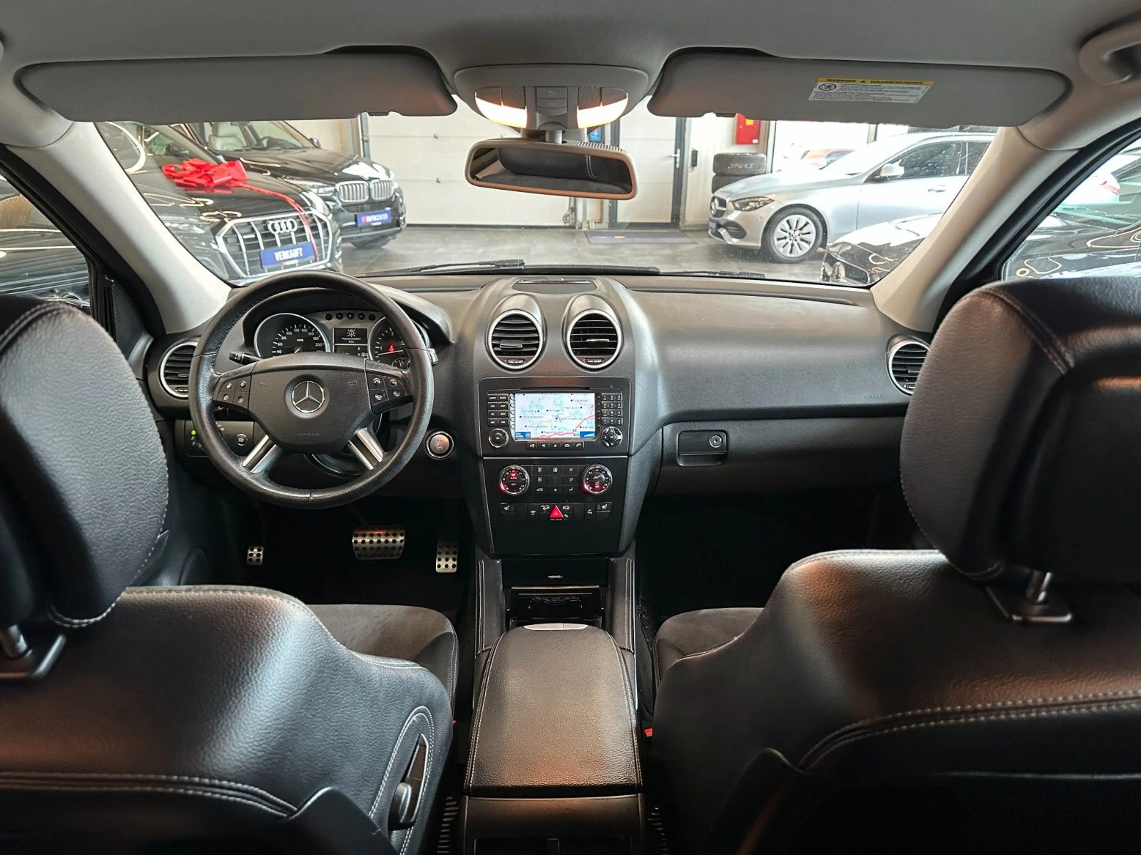 Mercedes-Benz ML 320 *KEYLESS*HARMANKARDON*AMG*TEMPO*NAV* — photo 6