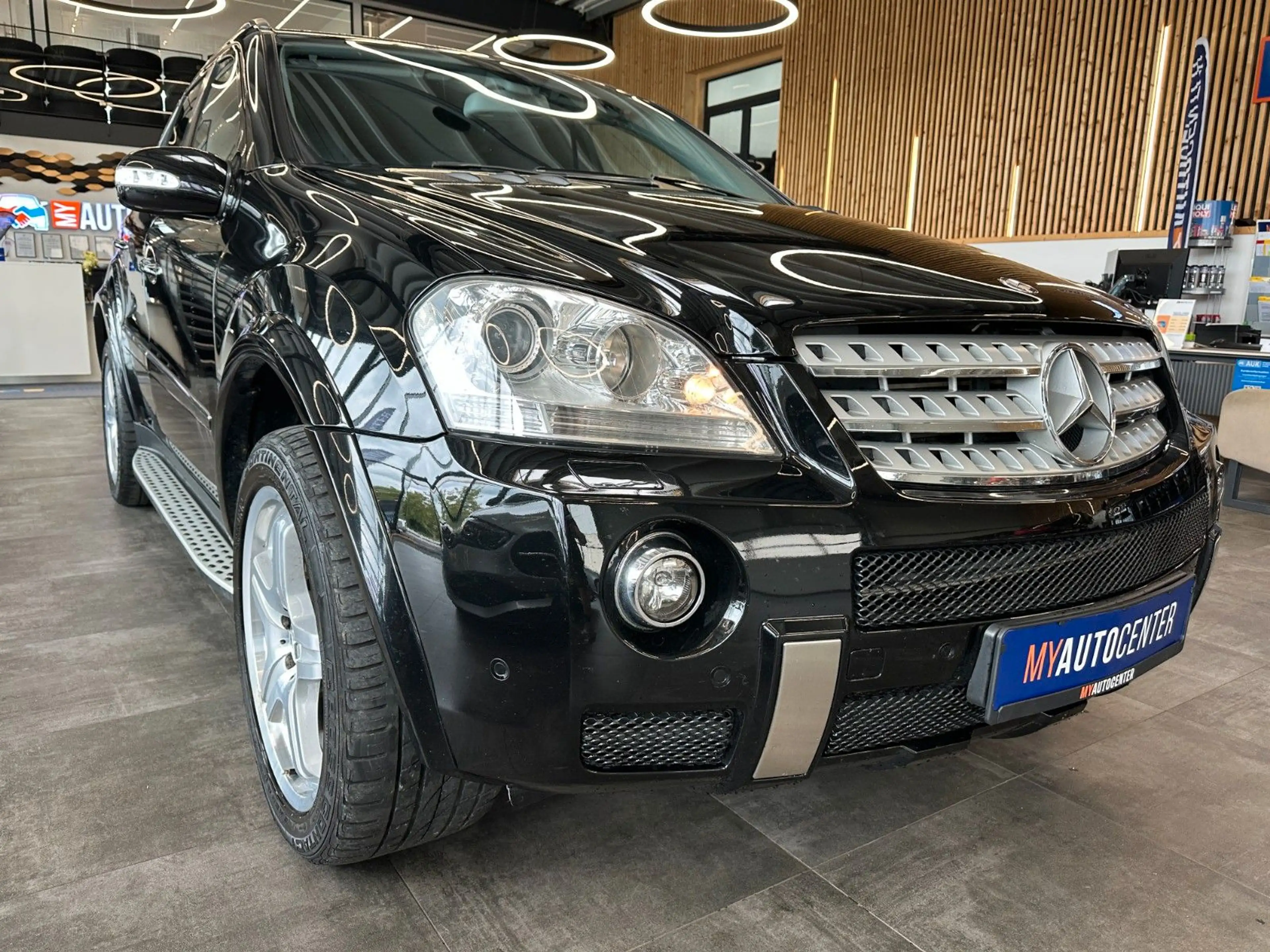 Mercedes-Benz ML 320 *KEYLESS*HARMANKARDON*AMG*TEMPO*NAV* — photo 3