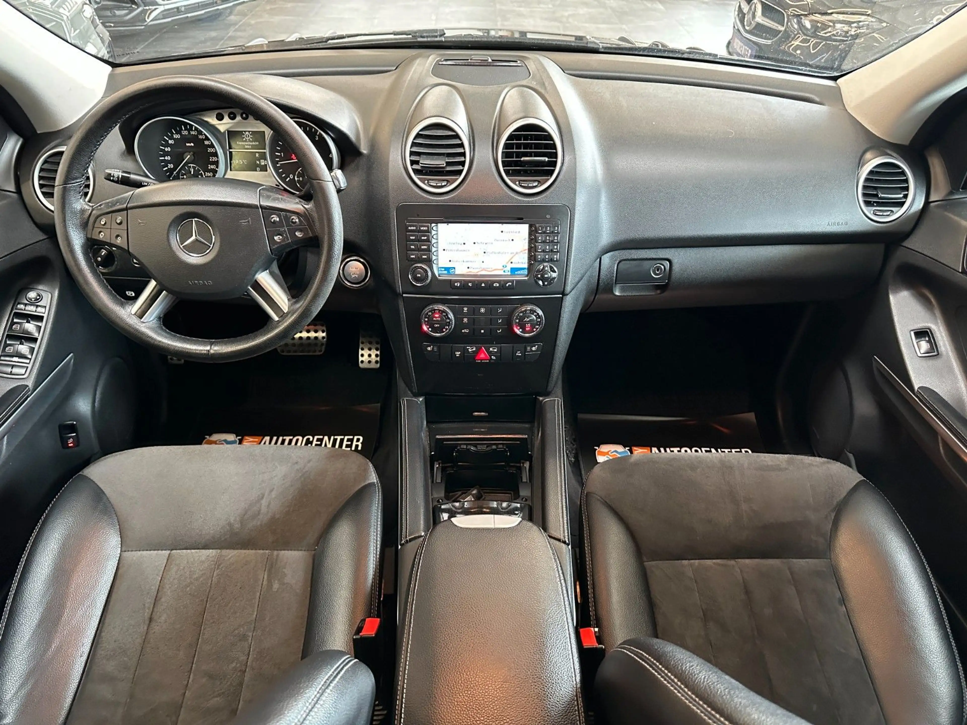 Mercedes-Benz ML 320 *KEYLESS*HARMANKARDON*AMG*TEMPO*NAV* — photo 7