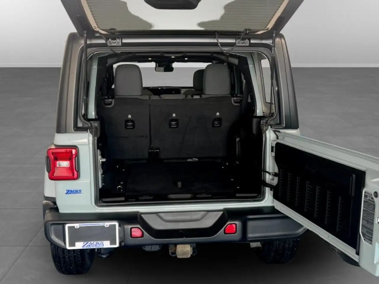 Jeep Wrangler снимка Jeep Wrangler