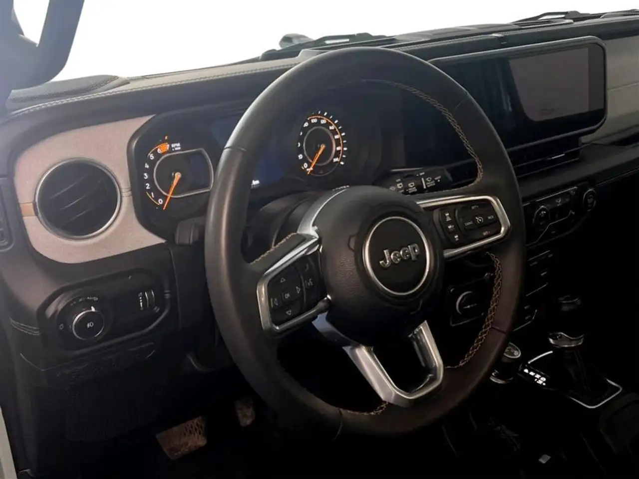 Jeep Wrangler снимка Jeep Wrangler