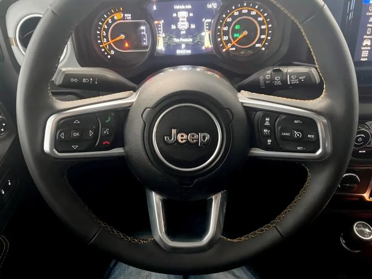 Jeep Wrangler снимка Jeep Wrangler