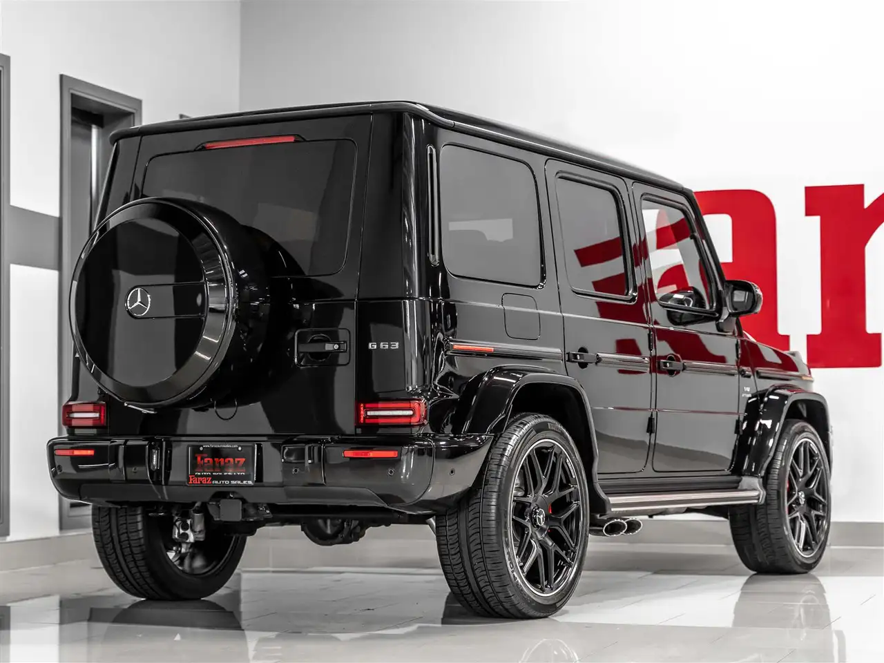 Mercedes-Benz G-Class снимка Mercedes-Benz G-Class