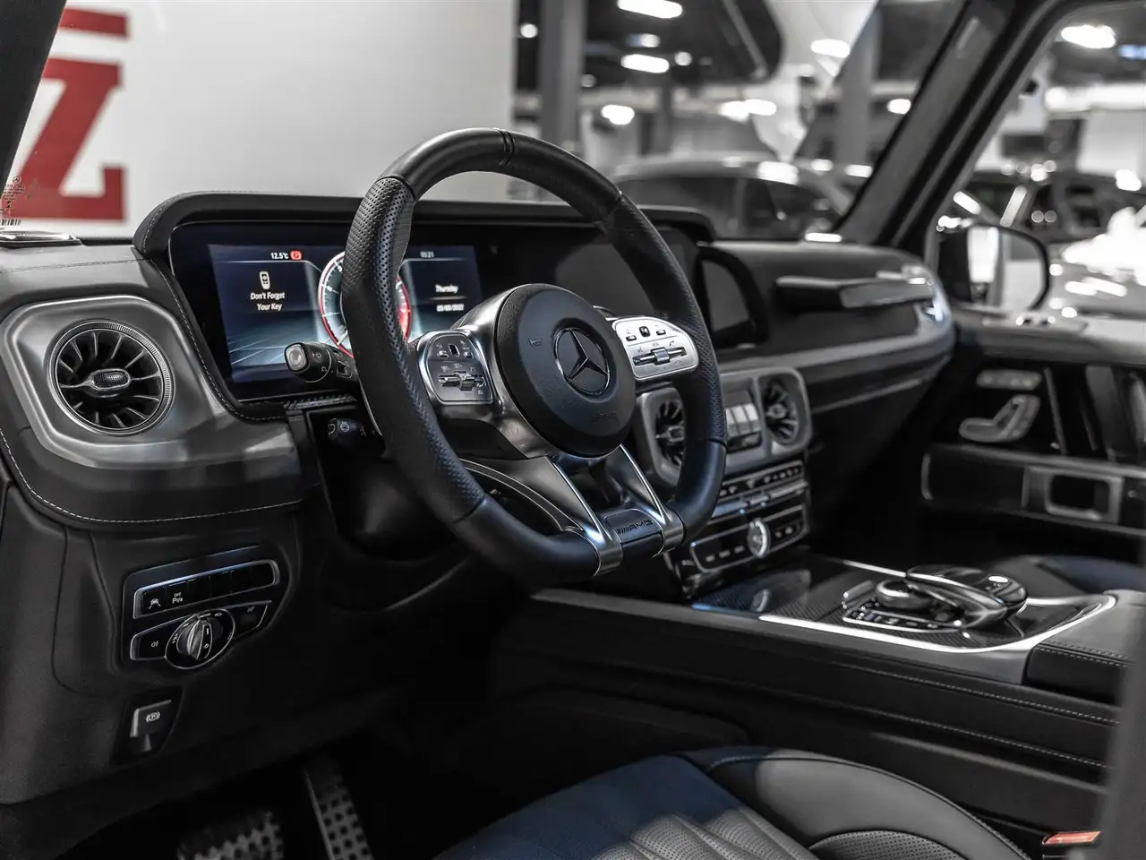 Mercedes-Benz G-Class снимка Mercedes-Benz G-Class
