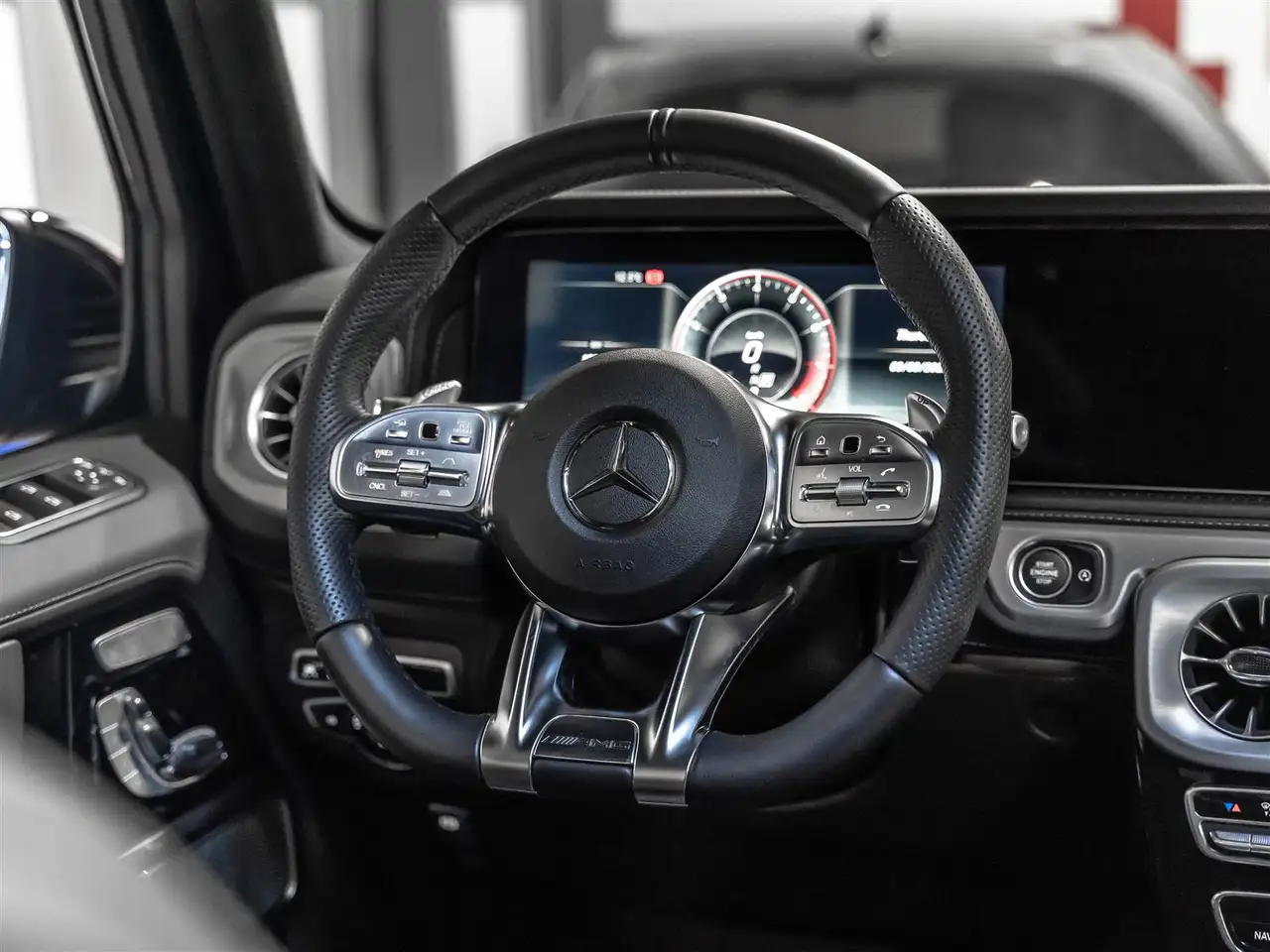 Mercedes-Benz G-Class снимка Mercedes-Benz G-Class