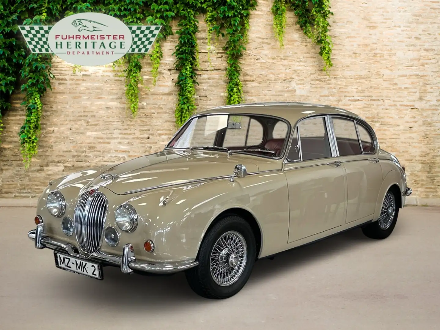 Jaguar MK II 340 Saloon 3.4 Liter Wertgutachten, fzg historie Beige - 1