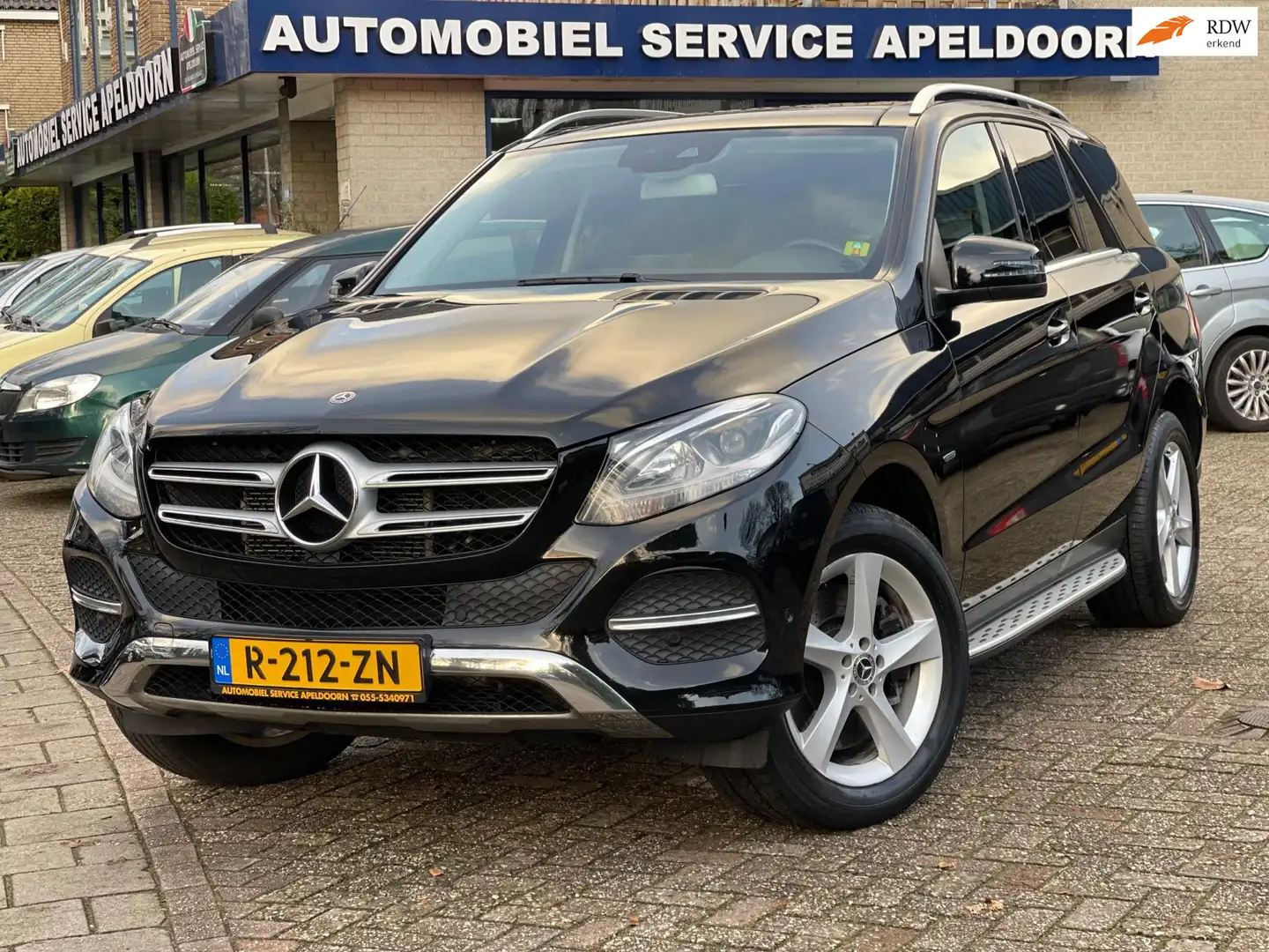 Mercedes-Benz GLE 500 e 4MATIC 333PK*HYBRIDE*PANO DAK*NAVI*PDC*STOELVERW Černá - 1
