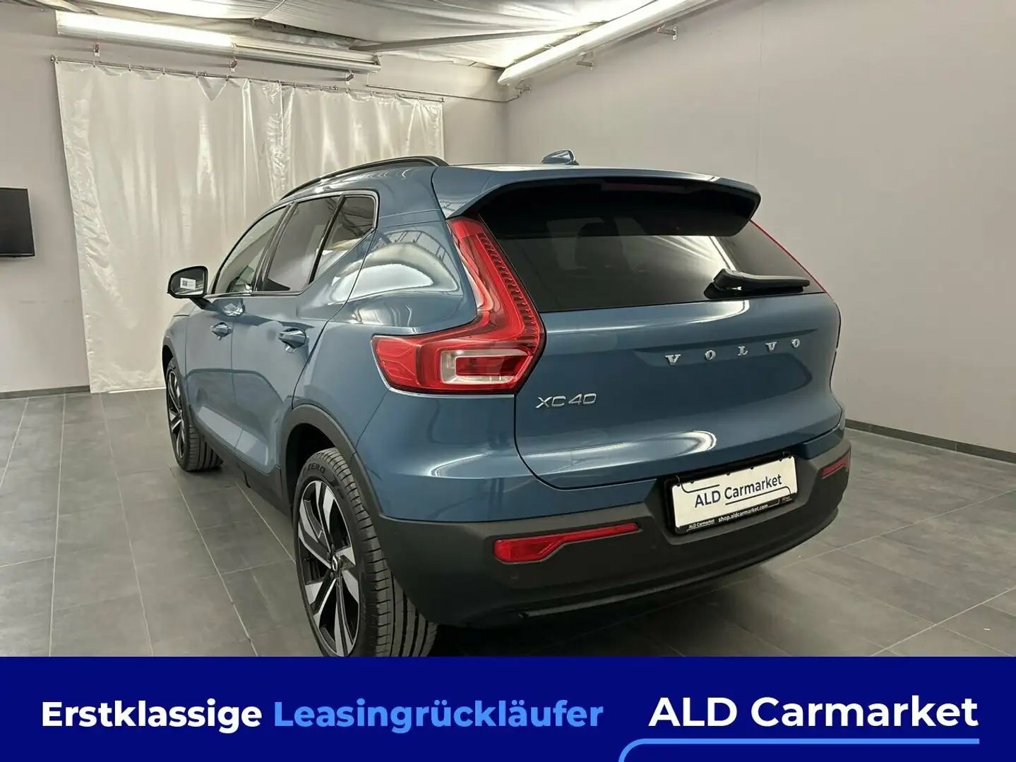 Volvo XC40 T2 Plus Dark Geschlossen, 5-türig, Automatik, 8-Ga - 2