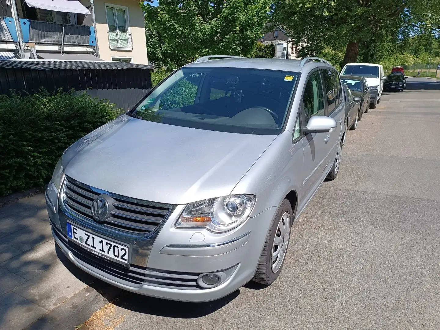 Volkswagen Touran 2.0 EcoFuel Trendline Silber - 2