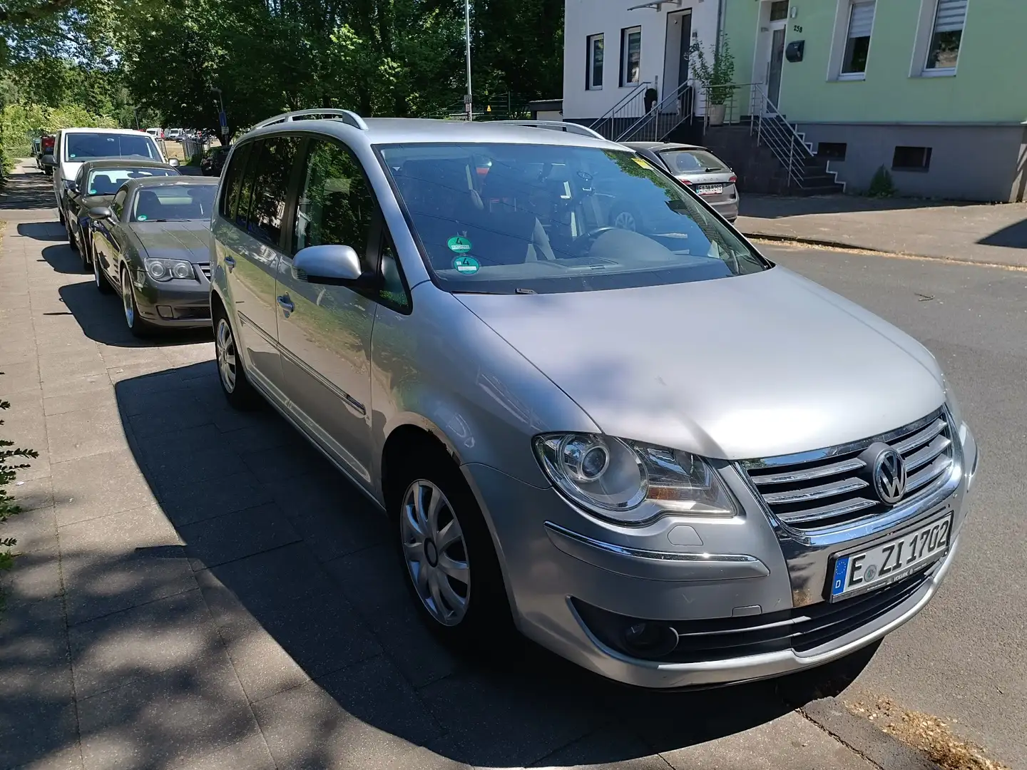 Volkswagen Touran 2.0 EcoFuel Trendline Silber - 1
