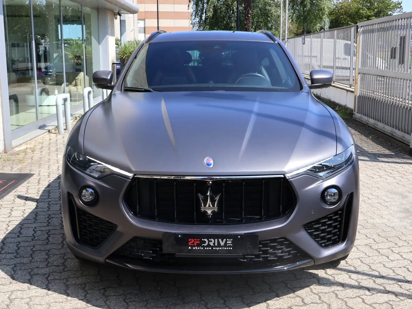Maserati Levante 3.0 V6 Diesel 275 CV Gransport Grigio - 2