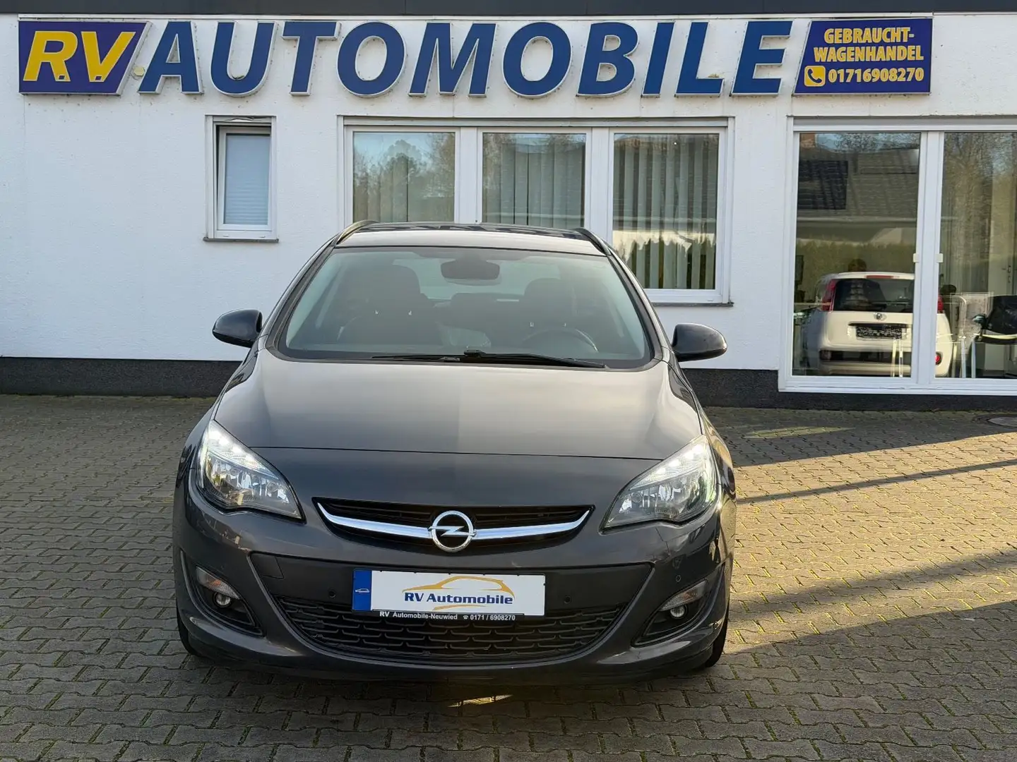 Opel Astra J Sports Tourer Style Grau - 1