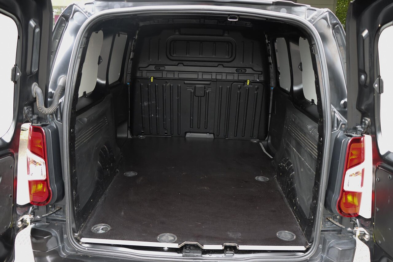 Toyota Proace City VAN L2H1 1.2T MT6 110PK |3PL|CARPLAY|CAMERA| — photo 14