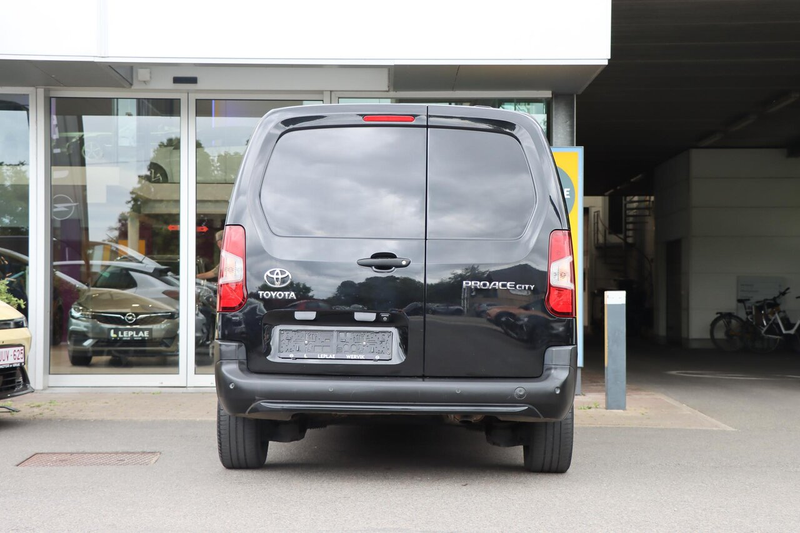 Toyota Proace City VAN L2H1 1.2T MT6 110PK |3PL|CARPLAY|CAMERA| — photo 4