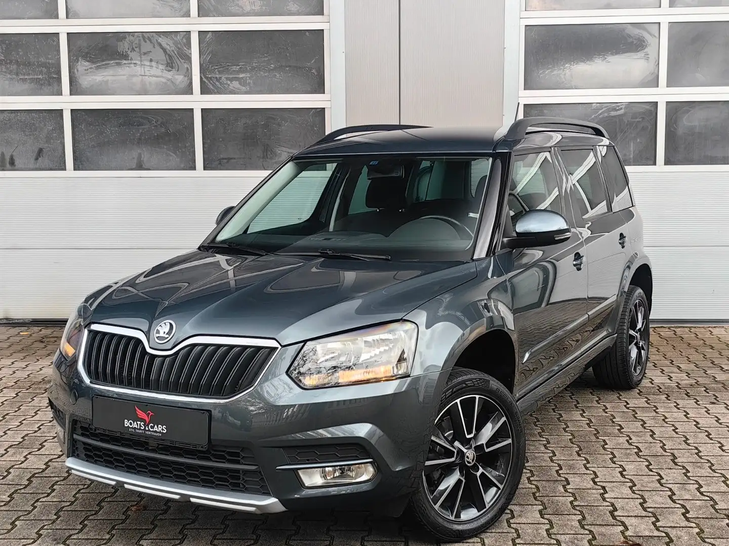Skoda Yeti Elegance AUTOMATIK|AAHK|PDC|SHZ|MFL|TEMPOMA Grijs - 1