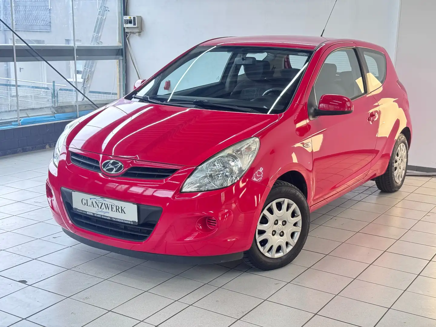 Hyundai i20 i20 1.2 Edition + *1Hand*Scheckheft*Klima*TÜV* Rojo - 1