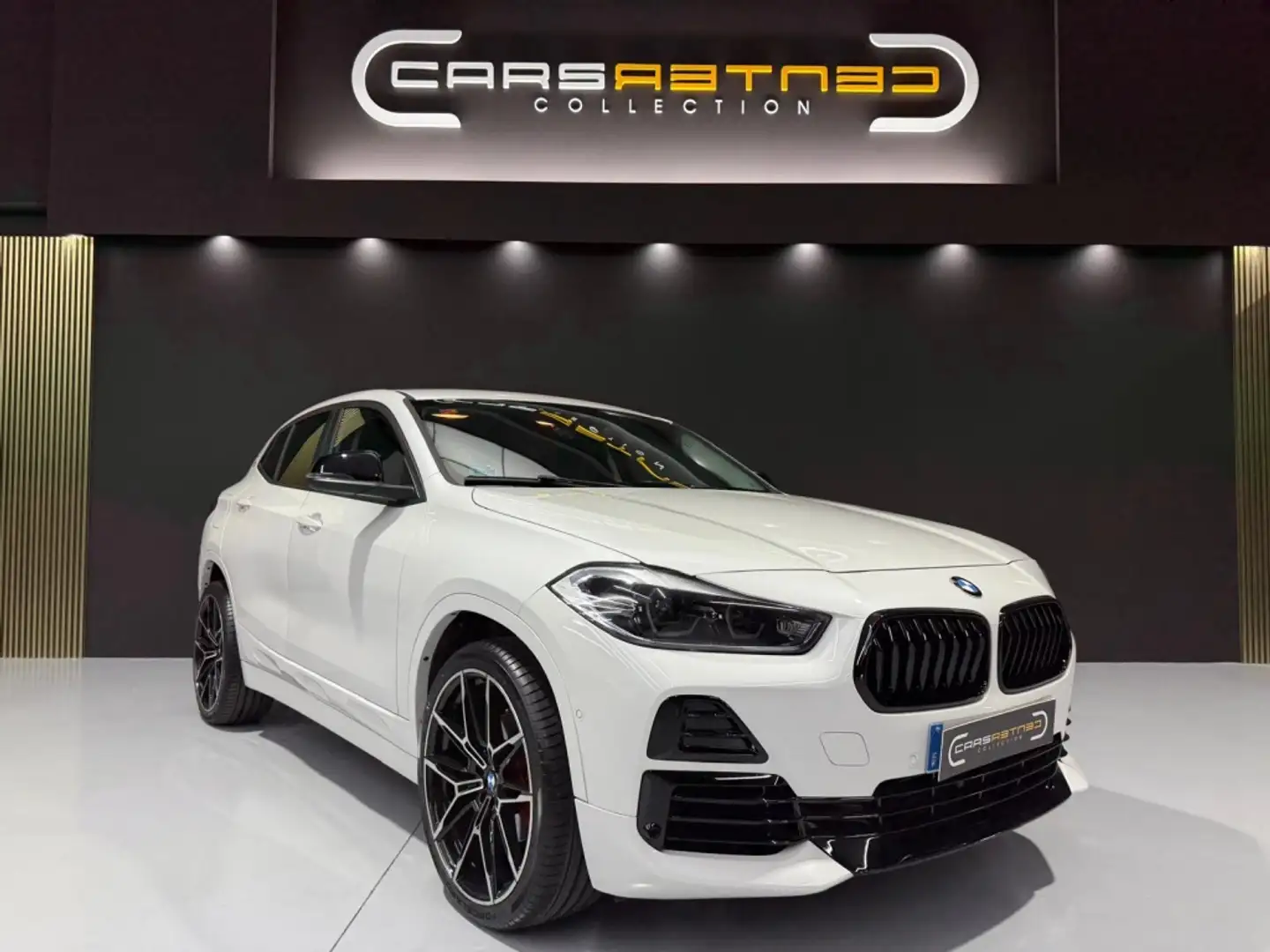 BMW X2 sDrive 18iA Blanc - 1