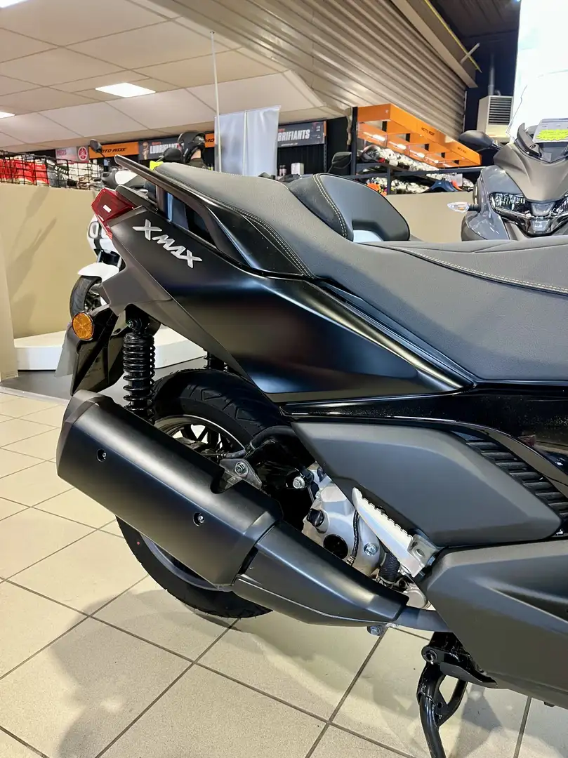 Yamaha X-Max 300 Schwarz - 2