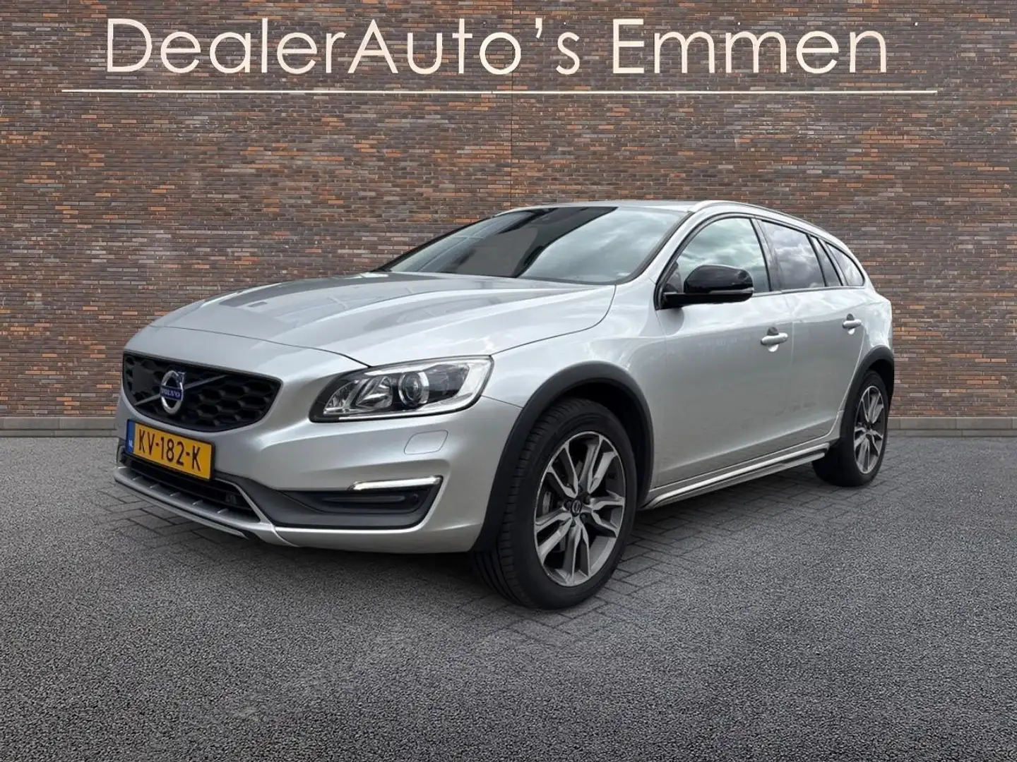 Volvo V60 Cross Country 2.0 D4 Summum ECC SCHUIFDAK LMV NAVIGATIE Szürke - 2