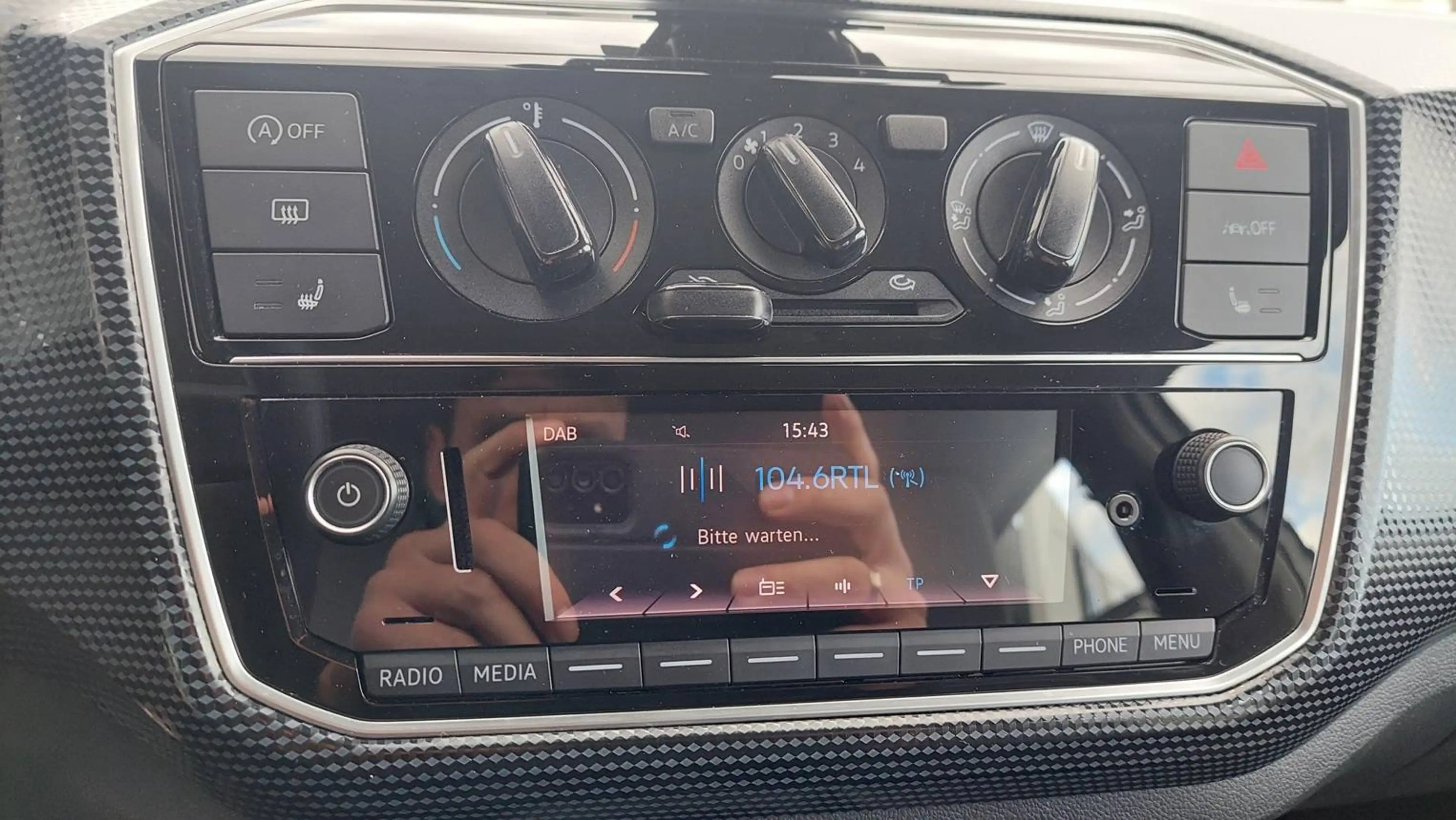 Volkswagen up! Basis — photo 11