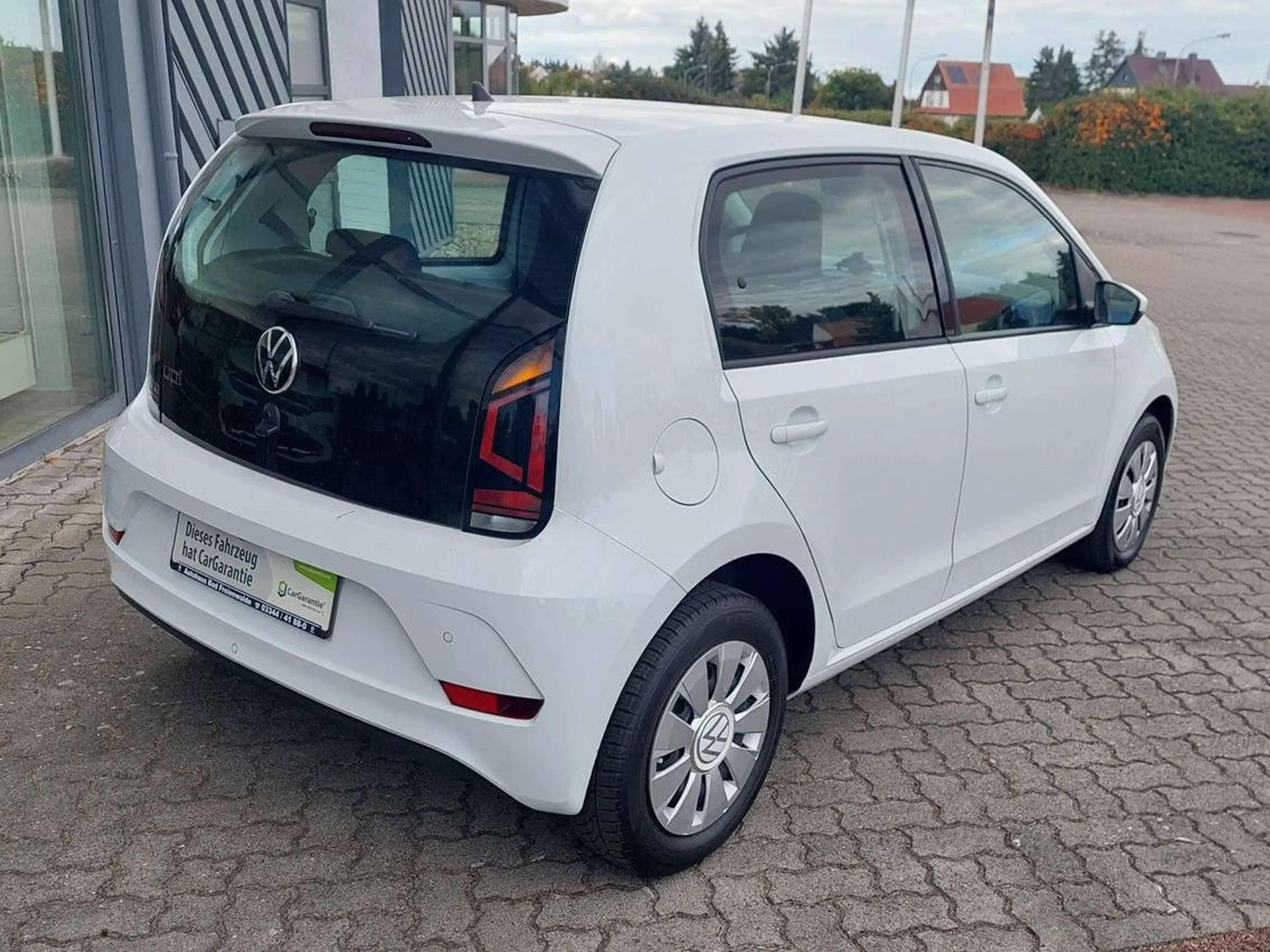 Volkswagen up! Basis — photo 5