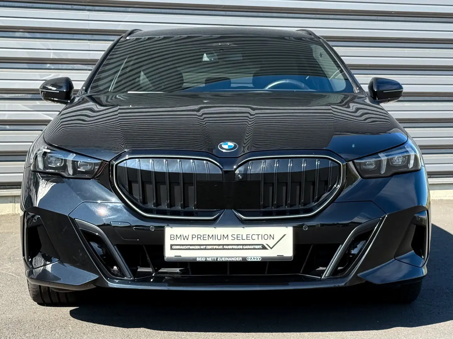 BMW 520 d xDrive Schwarz - 2