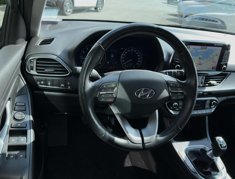 Hyundai i30 Kombi 1.4 Trend Navigations-,Komfort-Paket — photo 11