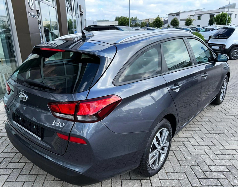 Hyundai i30 Kombi 1.4 Trend Navigations-,Komfort-Paket — photo 5