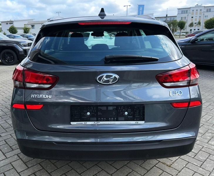 Hyundai i30 Kombi 1.4 Trend Navigations-,Komfort-Paket — photo 6