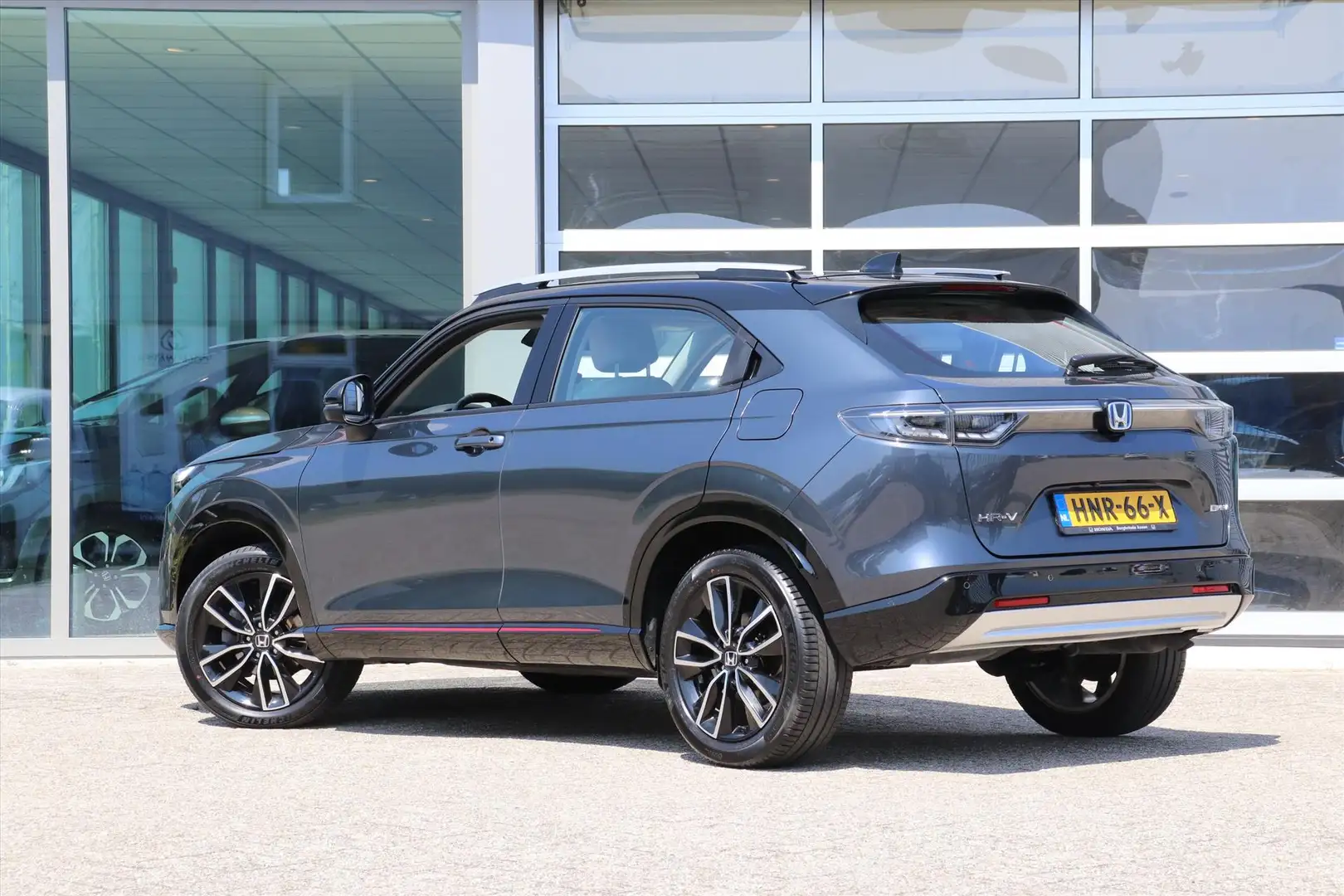 Honda HR-V 1.5 Full Hybrid Advance Style Grau - 2