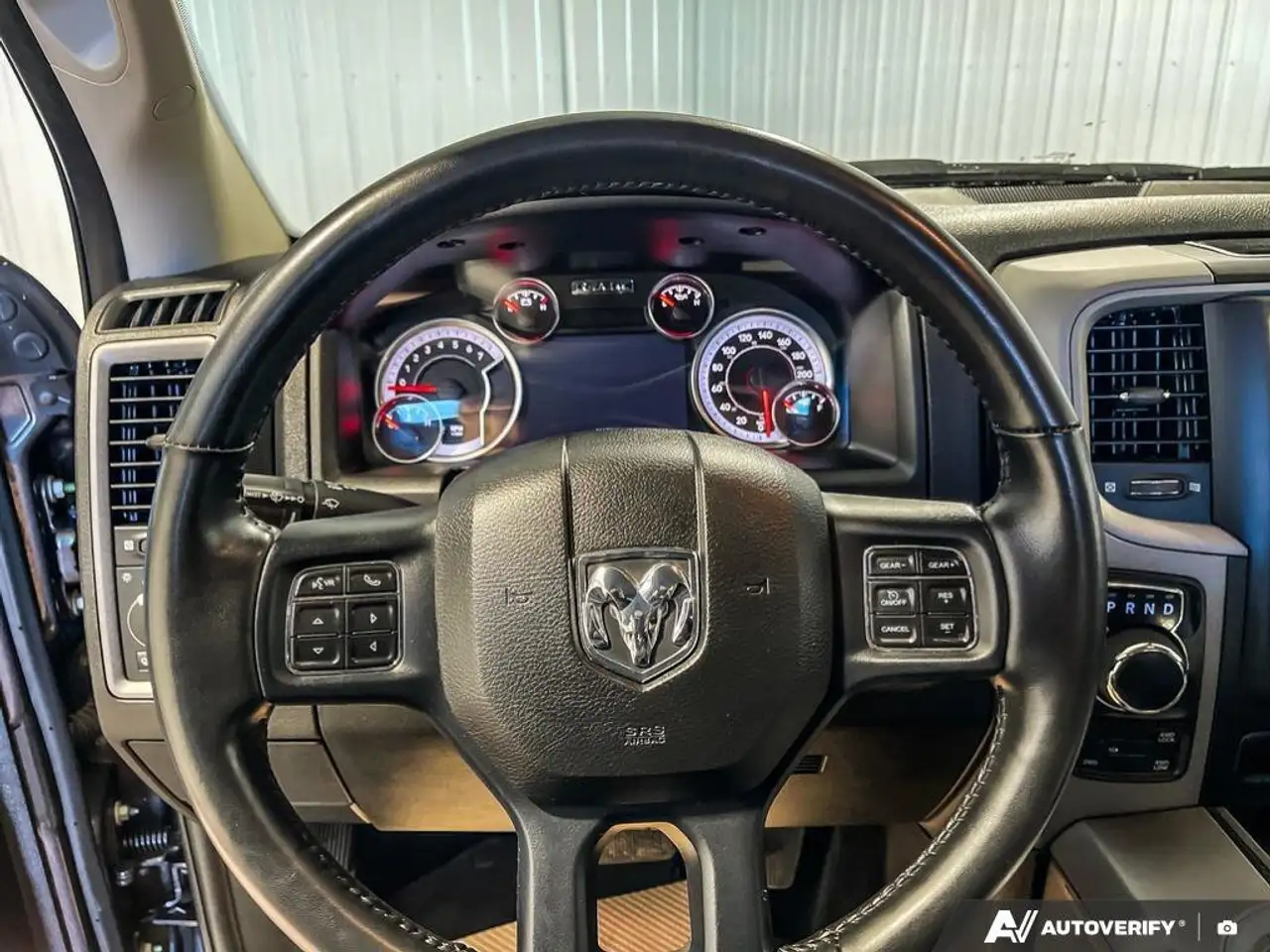 RAM 1500 снимка RAM 1500