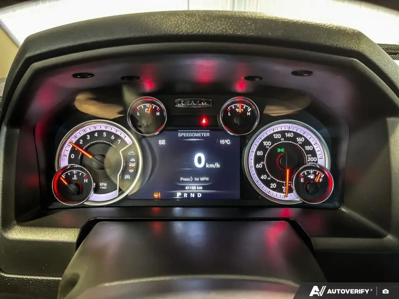 RAM 1500 снимка RAM 1500