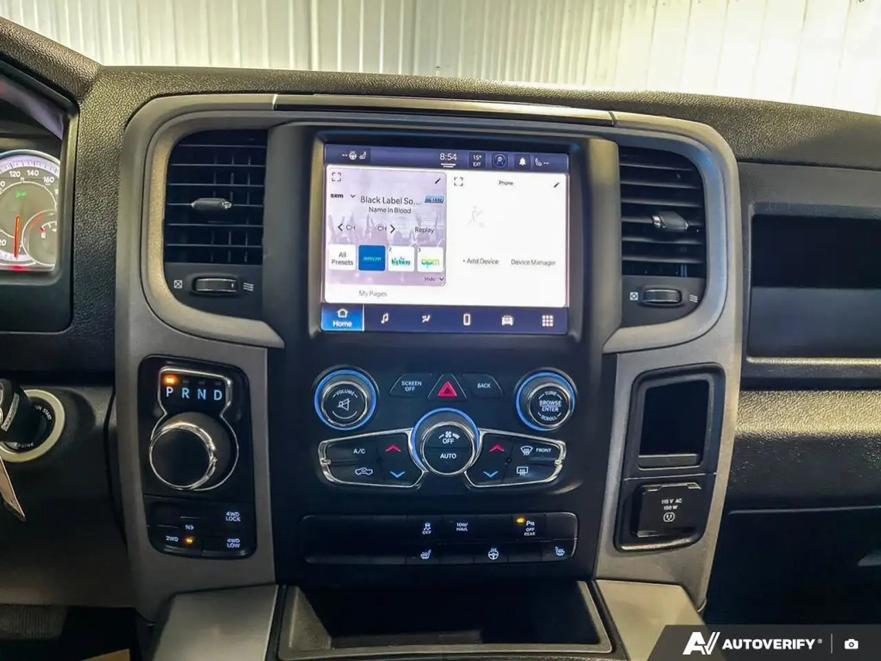 RAM 1500 снимка RAM 1500